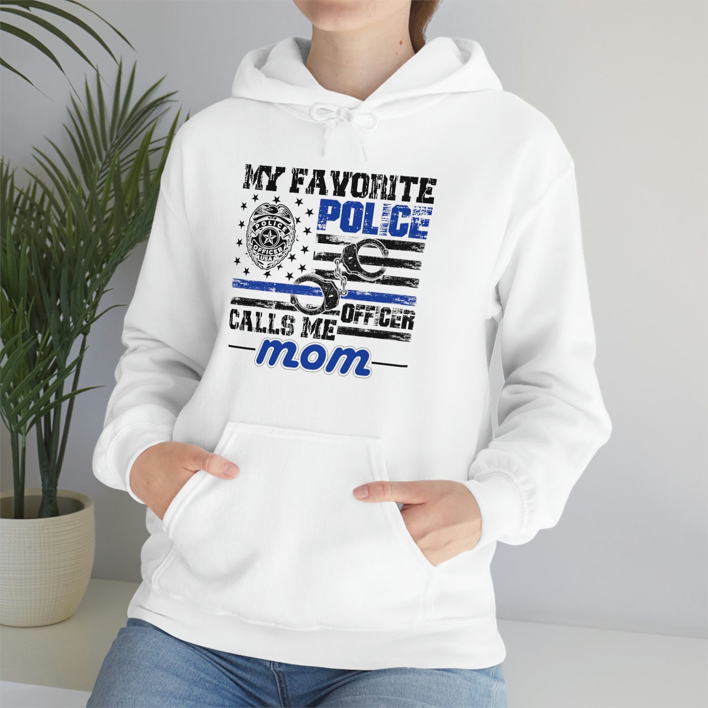 FAVORITE POLICE OFFICER CALLS ME MOM (Unisex Heavy Blend Hoodie)